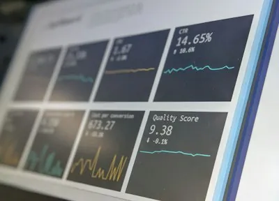 Google-Suche auf Laptop-Bildschirm